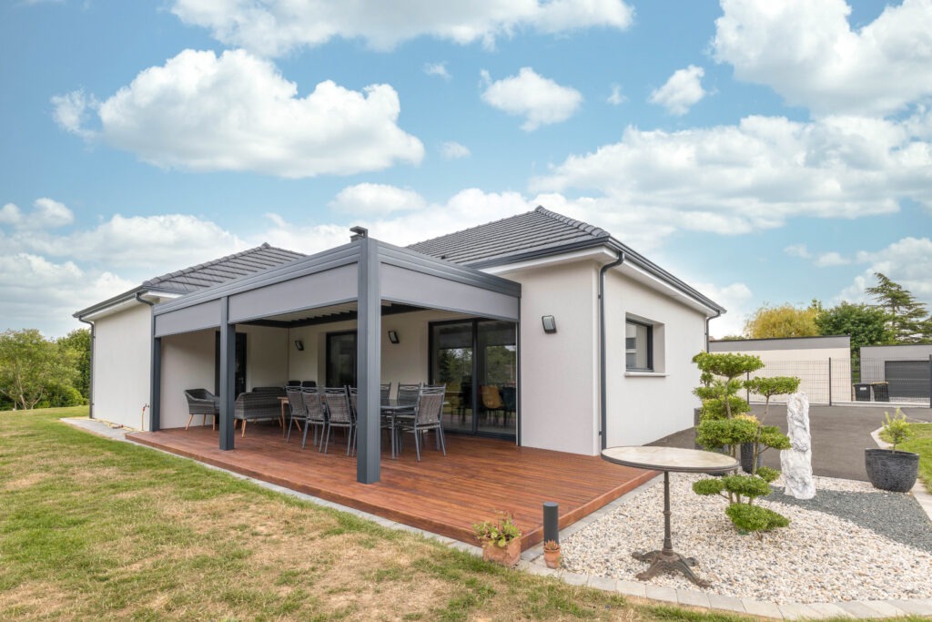 Plain pied avec pergola